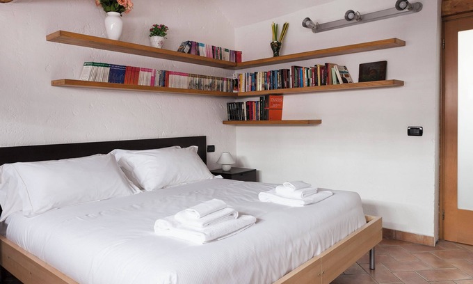 Lazzaretto Apartment | Panfilo Castaldi 17 - One Bedroom Apartment, Sleeps 4