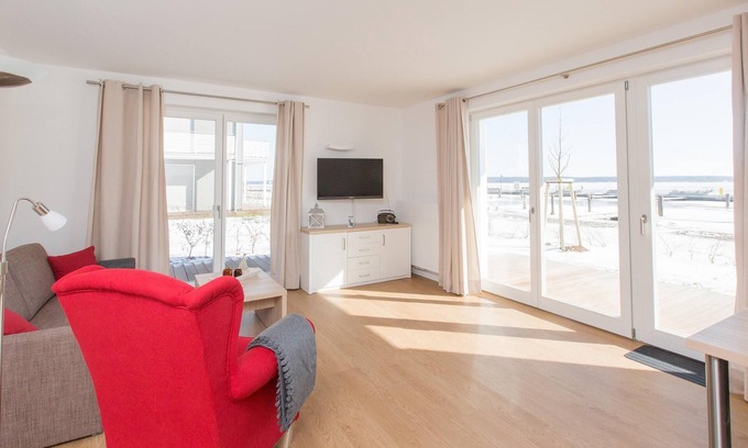 Plau am See Apartment | Panorama apartment "Leuchtturmblick", two terraces dog allowed. House 6 No 57