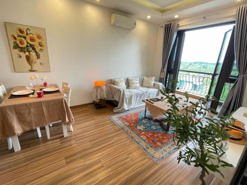 Nhat Tan Apartment | PANORAMA GREEN VIEW lux 264 Âu Cơ