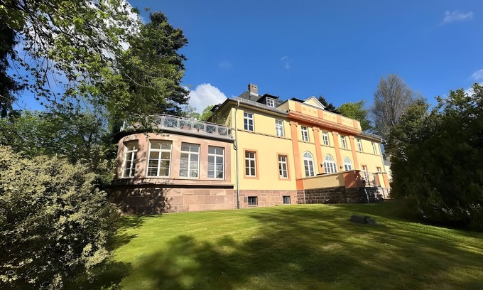 Brasselsberg Apartment | Panorama Penthouse in a Beautiful Villa