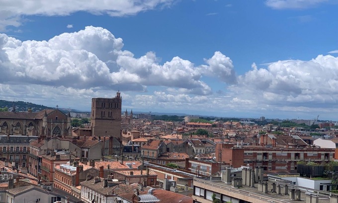 Saint-Georges Apartment | Panoramic downtown rooftop
