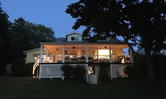 Penn Yan House | Panoramic Keuka Lake Views And Breathtaking Sunsets! Save Aug 16-23