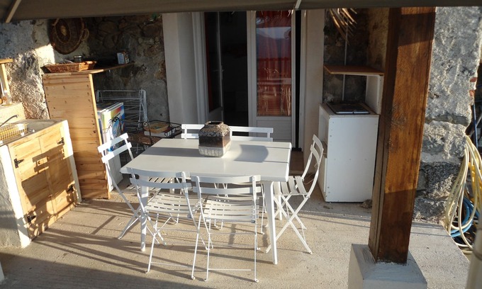 Belgodere Apartment | panoramic sea view montangne terrace garden in character house