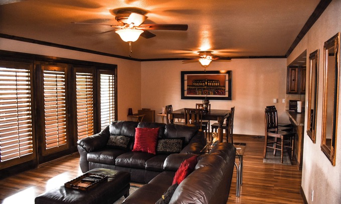 Ruidoso Cabin | Panoramic view of Sierra Blanca and a few minutes from downtown Ruidoso.