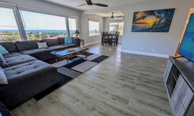 Waianae House | Panoramic ViewHouse Only 2-Min Drive To Beach!