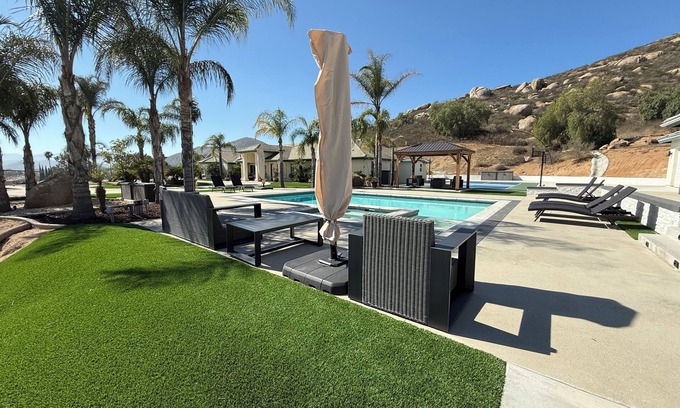La Sierra Hills House | Panoramic views, Pickleball, 1/2 Basketball Court, Pool Spa Brand new studio.