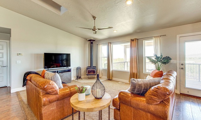 Cedar City House | Panoramic Views: Spacious Home in Cedar City!
