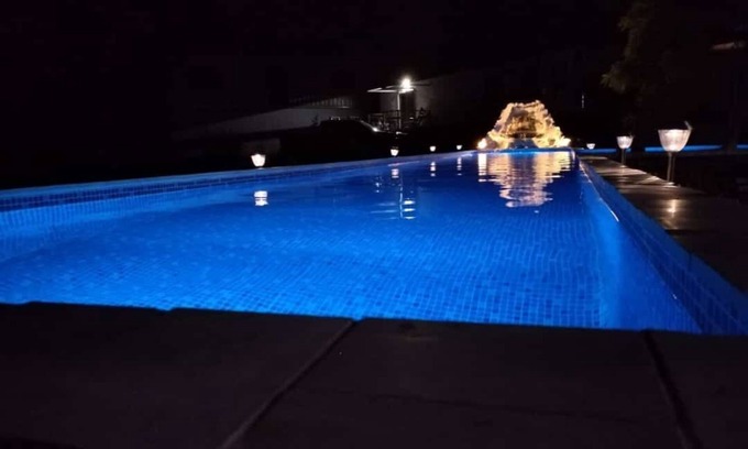 Canton Liberia Cabin | Papagayo ,full Equipado, Aire he Internet Para 4 Personas, Apta Para Mascotas