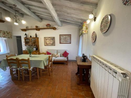 San Gimignano House | PAPAVERO ROSSO