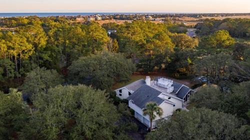 Debordieu Colony House | Par Fore the Course home by Peace Vacations
