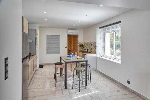 Damery House | Paradis Champenois
