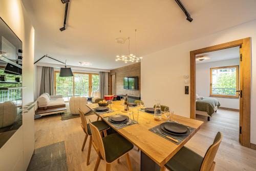 Chamonix City Centre Apartment | Paradisa- Mer de Glace