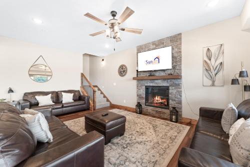 Hollister Cabin | Paradise At The Cove home