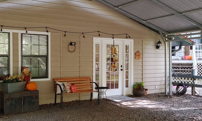 Murphy House | Paradise Cottage on the beautiful Hiwassee River