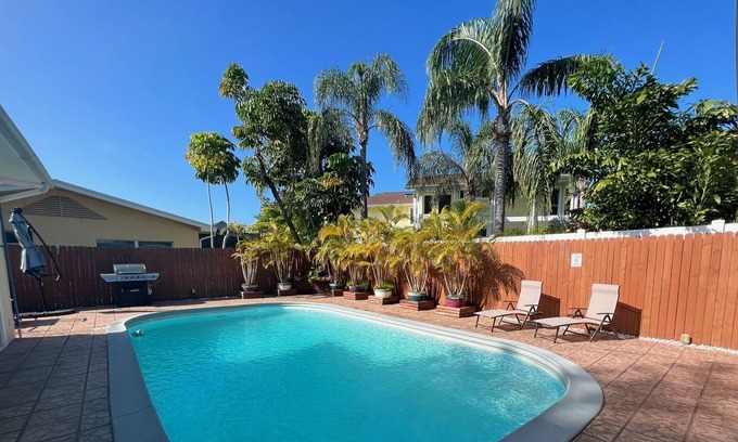 Anona House | Paradise Found: Beach House with Heated Pool