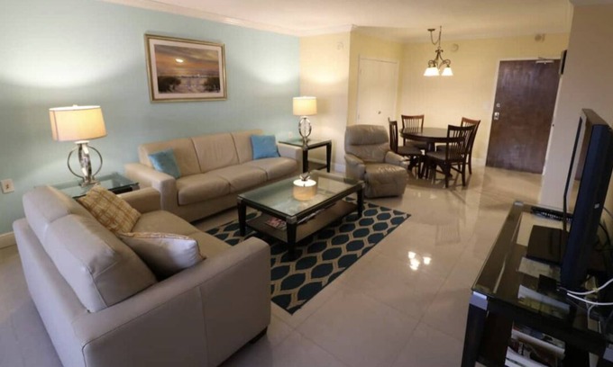 Bermuda Riviera Condo | Paradise in Fort Lauderdale Galt ocean on the beach and in the Sand