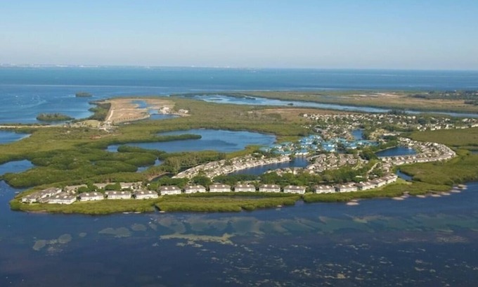 Whitney Beach Condo | Paradise in Perico Bay