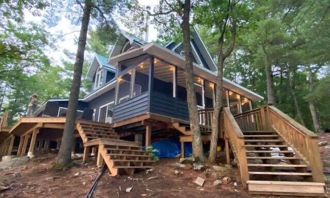 Bracebridge Cabin | Paradise on Browning Island!