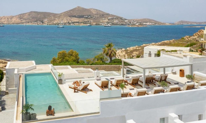 Naousa Hotel | Parian Lithos Residence