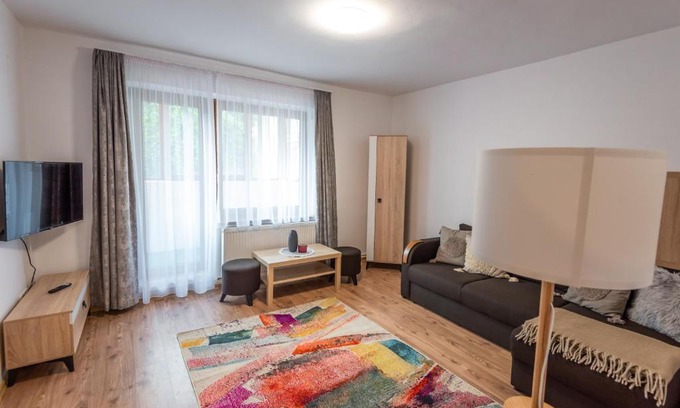 Odorheiu Secuiesc Apartment | Park apartman - központi, csendes, családbarát