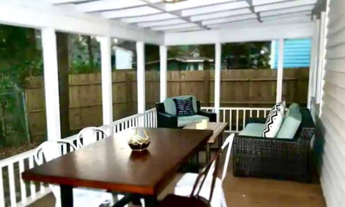 North Charleston House | Park Circle Porch Perfection