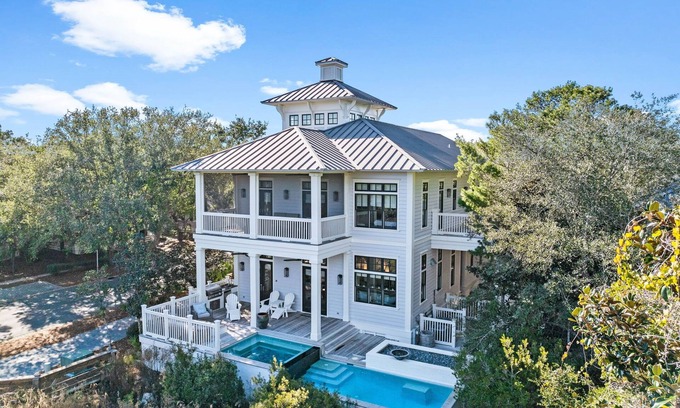 Cottage District House | Park District Elegance: 4BR WaterColor Home, Beach Club Passes, Private Pool, Bikes, Outdoor Oasis!