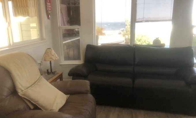 Lake Havasu City House | Park Model,Gorgeous lake Mt & city views close to London Bridge on Island side