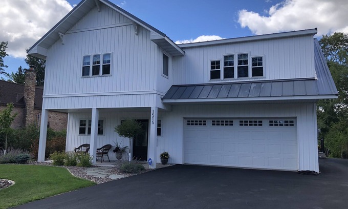 Park Point House | Park Point Getaway - Modern - New - 1 Mile to Canal Park - Half block to Beach