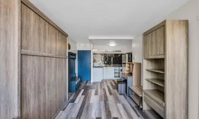 Downtown Reno Apartment | Park Tower Studio:Located in Midtown Reno w/great mountain & river rooftop view
