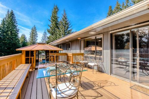 Parkdale House | Parkdale Forest Paradise