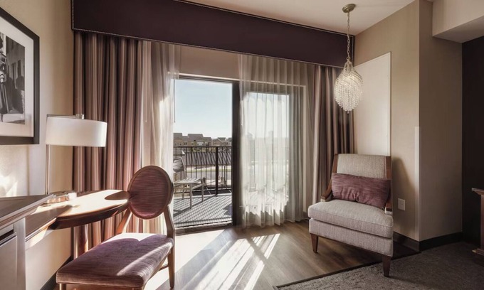 Parker Hotel | Parker Stay | 1 Unit | Central CO Mainstreet Location