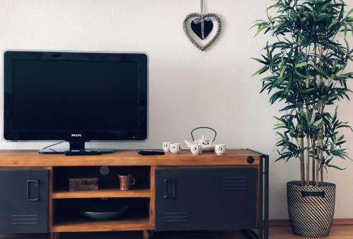 Wiesbaden Apartment | Parkplatz und Balkon - Burberg`s Heimathafen in Wiesbaden