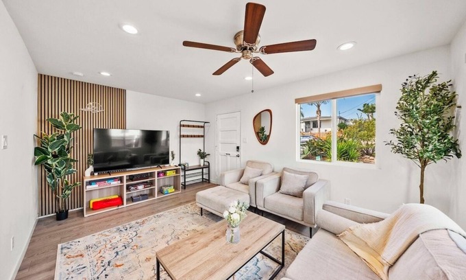 Linda Vista House | Parkside Paradise: 5-Bed Oasis