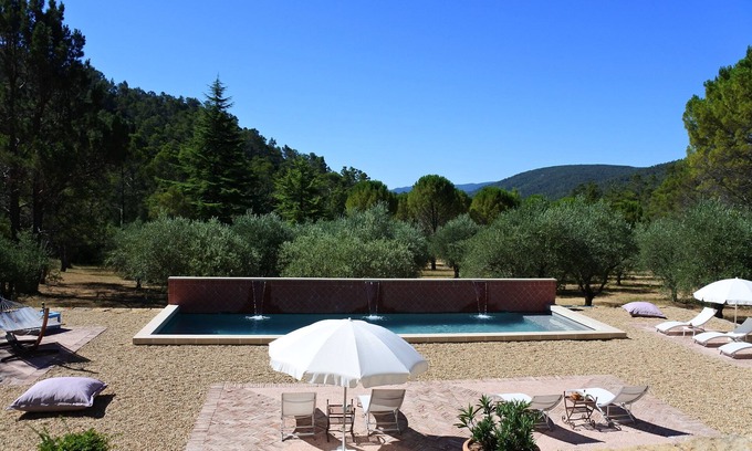 La Roquebrussanne Cottage | Partial privatization Bastide, exceptional park, olive grove, swimming pool, Provence
