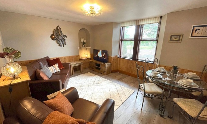 Dumfries Apartment | Pass the Keys | Beautiful Apartment - Outstanding Central Location