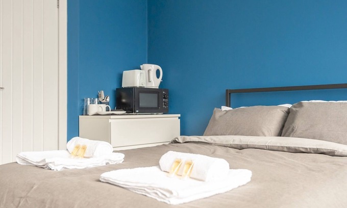Burnley Apartment | Pass the Keys | Burnley Central Hub Stylish Stay