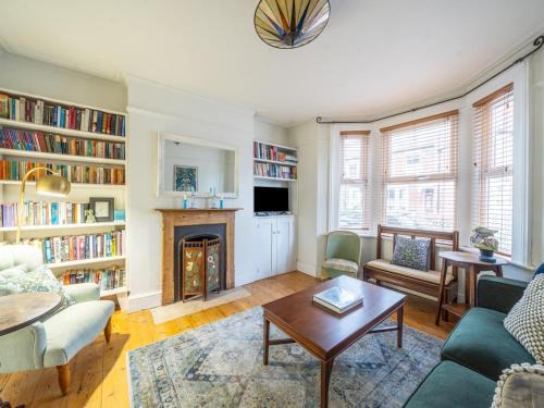 Oxford House | Pass the Keys Charming 4BR Victorian Townhouse - Central Oxford