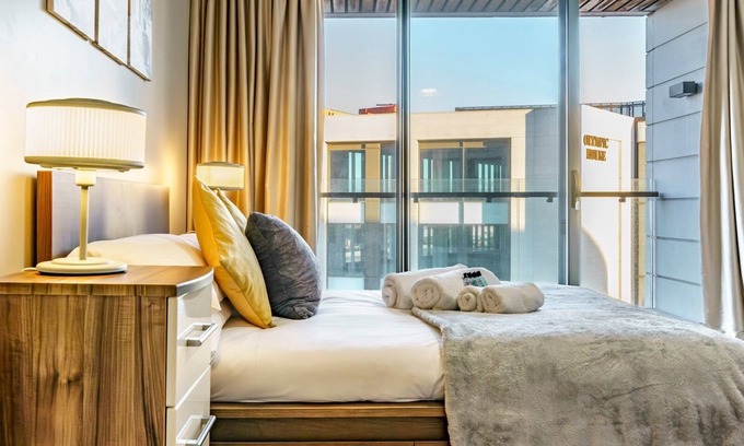 Titanic Quarter Apartment | Pass the Keys | Fabulous 2BR w/Views | Titanic Qtr | City Centre