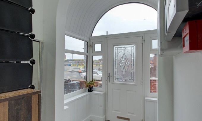 Cheetham Hill Apartment | Pass the Keys | Modern 1 bedroom apartment