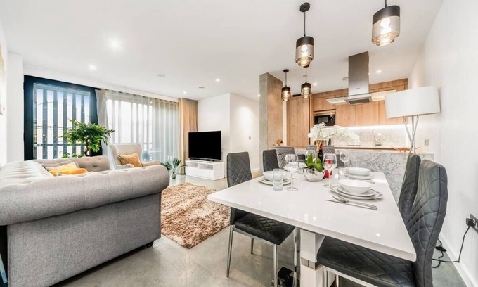 Kentish Town Apartment | Pass the Keys Plush Perfection