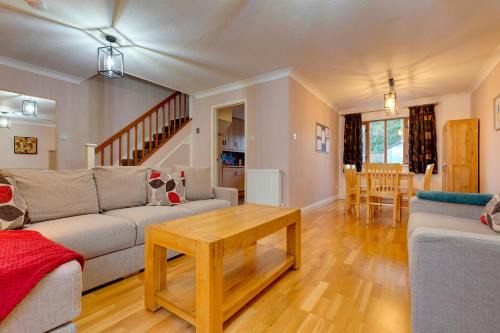 Cambridge House | Pass the Keys Spacious Modern Home near River Cam Free Parking
