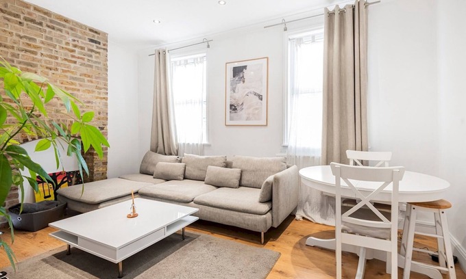 Brent Apartment | Pass the Keys | Spacious 2-Bed flat in Wembley - Concerts hot-spot