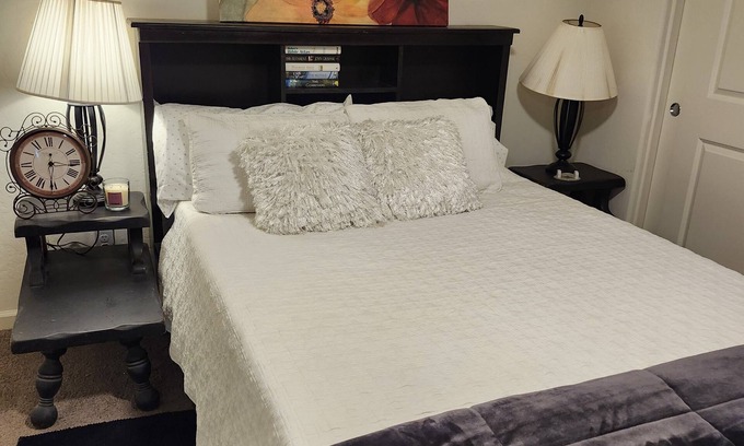 Visalia Apartment | PASSAGE TO YOSEMITE - NEW SPACIOUS APARTMENT- PET FRIENDLY