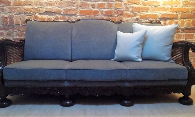 Lockwitz Apartment | Past straw Manufactory Dresden with industrial charm & Baroque splendor