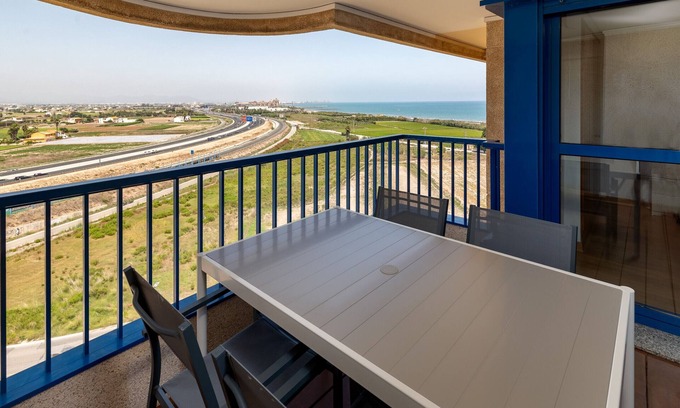 Alboraya Apartment | PATACONA SURFING BEACH. WiFi + Aire Acondicionado + Piscina + Tenis + Parking