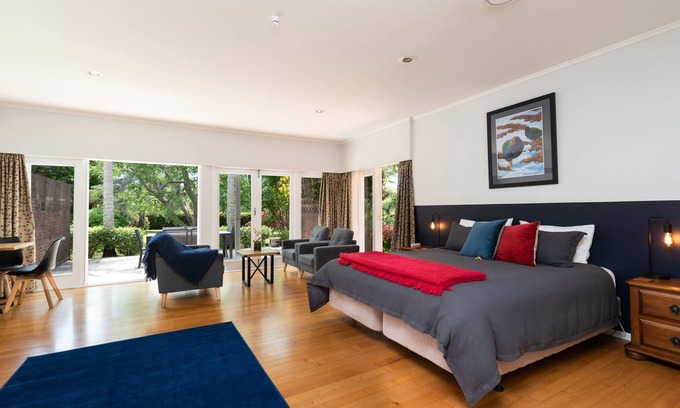 Kerikeri Cabin | Pateke Lodge