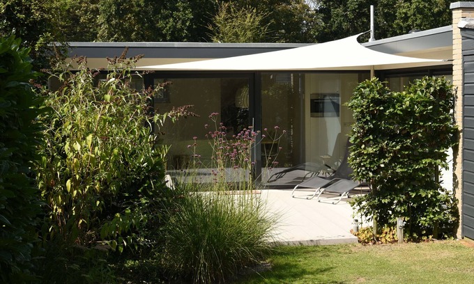 Sint Maartenszee House | Patio bungalow 4-5 people with sunny garden near the beach and dunes