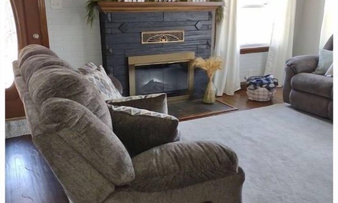 Eckerty House | Patoka Lake Getaway