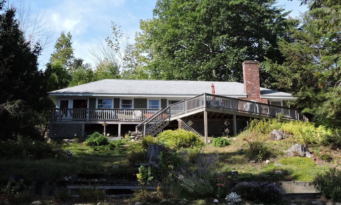 Meredith House | Patrician Shores Winnipesaukee Home Right On The Beach