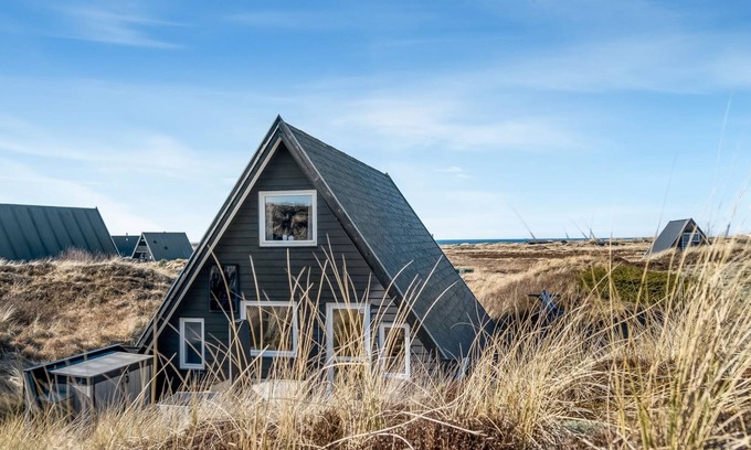Rødhus House | "Pauli" - 350m from the sea by Interhome